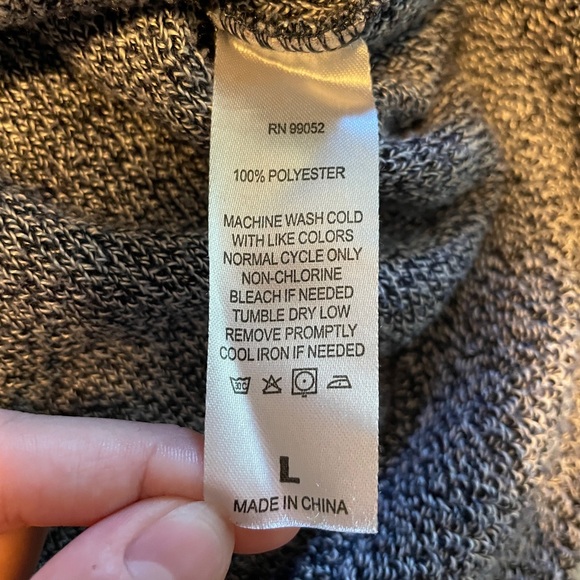 Unisex ‘Block Island’ Rhode Island Crewneck Sweater. Size Large. - Picture 5 of 5